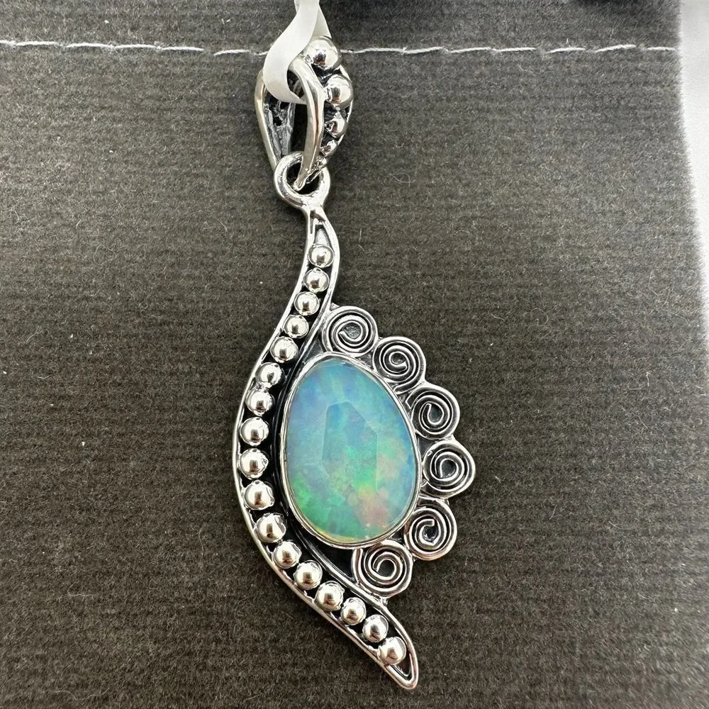 NWT Facetedā10x14mm OPAL pendant in solid sterling silver! - Picture 6 of 14